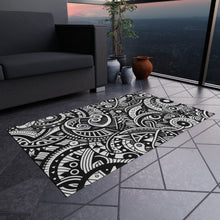 Load image into Gallery viewer, Black/White Outdoor Rug
