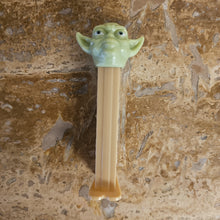 Load image into Gallery viewer, Star wars pez dispenser
