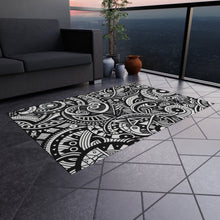 Load image into Gallery viewer, Black/White Outdoor Rug
